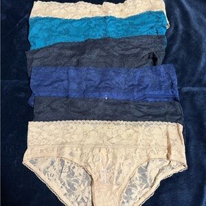 Bundle of 6 Victoria's Secret Black Lace Hiphugger Panties Size Medium